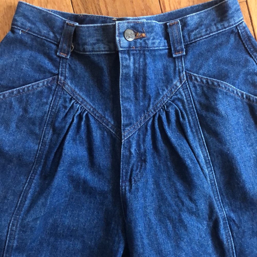 VTG 90’s Lee Jeans. Mom Jeans. Made in USA 🇺🇸